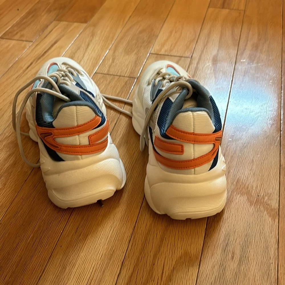 Chunky Sneaker - Picture 4 of 5